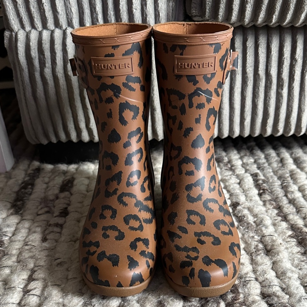 Hunter Brown Leopard Pattern Boots New With Original Stickers